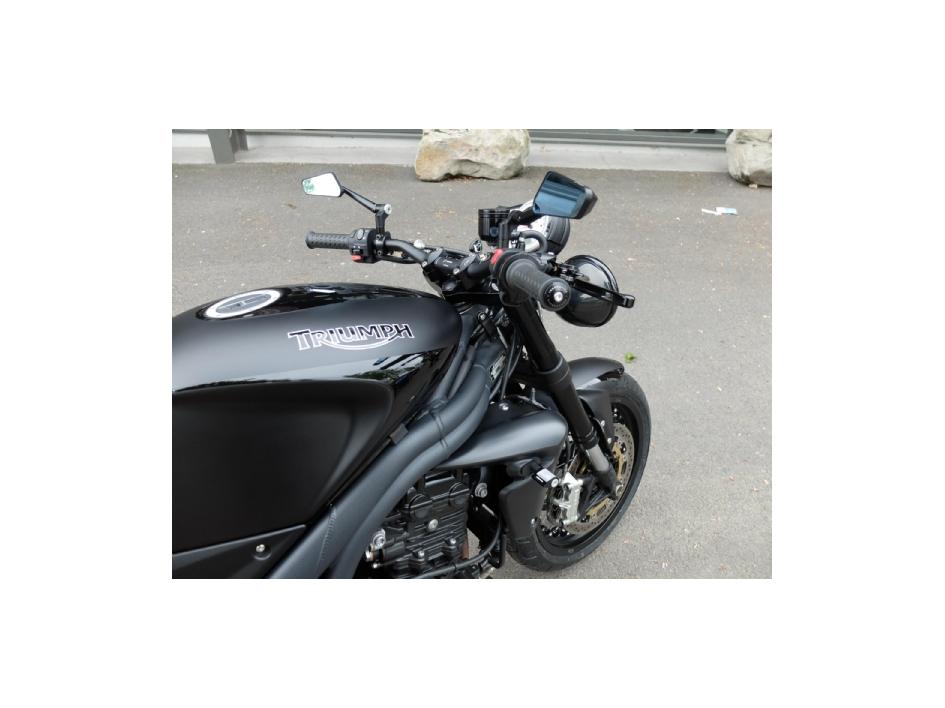 Speed Triple Black Legion