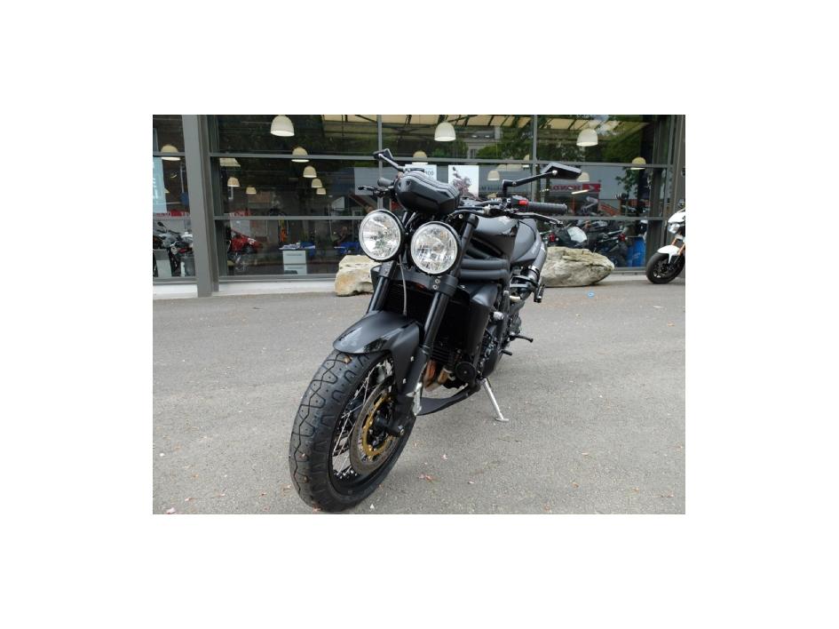 Speed Triple Black Legion