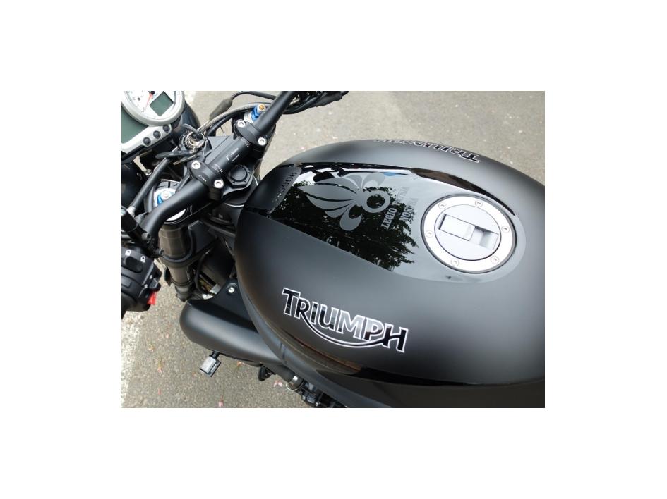 Speed Triple Black Legion
